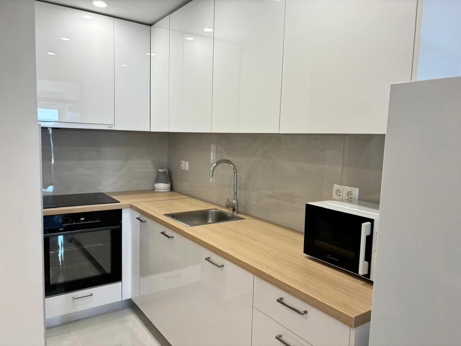 Apartments And Rooms Nikola Оміш Екстер'єр фото